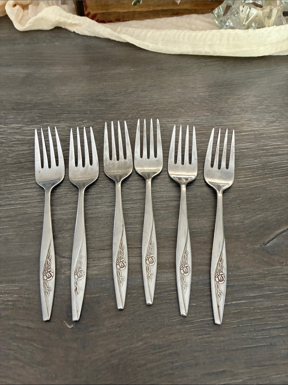 Vintage LLC Hong Kong Stainless Steel Flatware Salad Floral Design